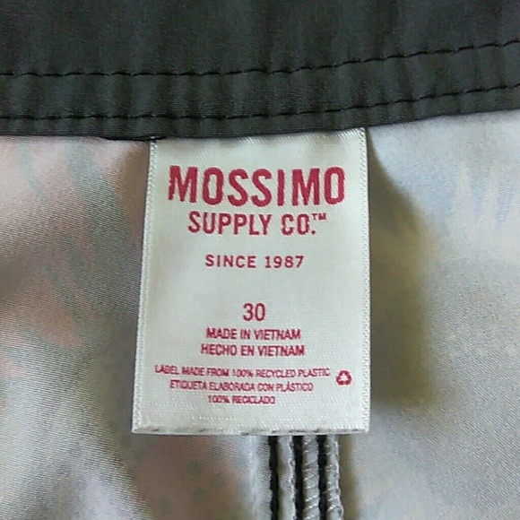 SWIM SHORT MOSSIMO SUPPLY CO. - Picture 5 of 6